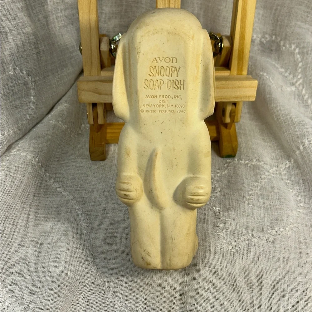 Avon antique snoopy soap dish